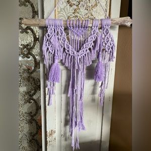 Macrame wall hanging